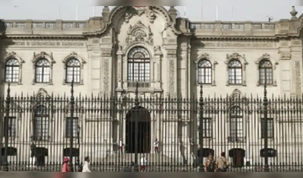 Fiestas Patrias: Palacio de Gobierno amaneció sin importante elemento patrio [FOTO]