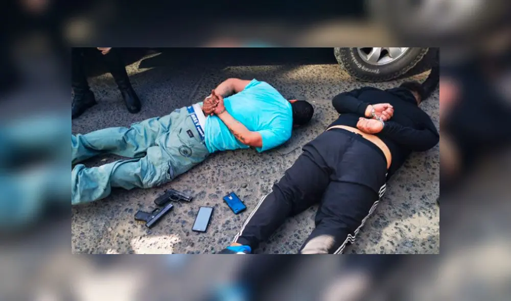 Delincuentes mantuvieron retenidos a comerciantes cerca de 10 minutos hasta que la Policía los intervino. (Foto: PNP) Delincuentes mantuvieron retenidos a comerciantes cerca de 10 minutos hasta que la Policía los intervino. (Foto: PNP)