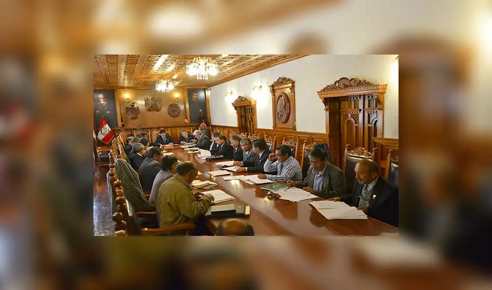 Unsa pedirá más plazo para retirar docentes mayores de 70 años Unsa pedirá más plazo para retirar docentes mayores de 70 años