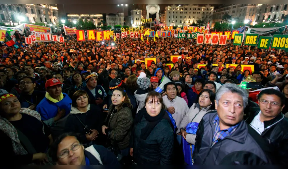Huelga de profesores: conoce los nuevos beneficios oficializados para los docentes