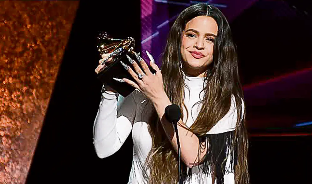 Rosalía. La española compitió con Billie Eilish como Mejor Artista Nuevo.