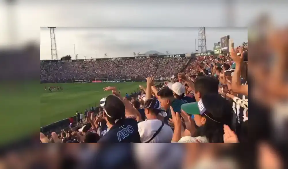 Hinchas de Alianza Lima enloquecen y cantan para que su equipo salga campeón [VIDEO]