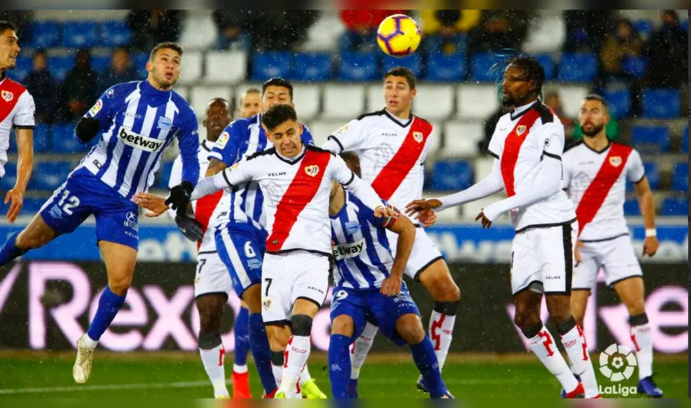 ¡Advíncula fue clave! Rayo Vallecano venció al Alavés y salió de la zona de descenso [RESUMEN]