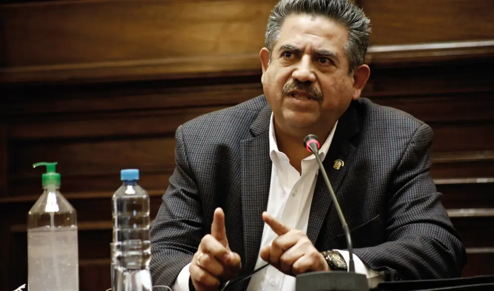 Manuel Merino juró como nuevo presidente de la República [RESUMEN]