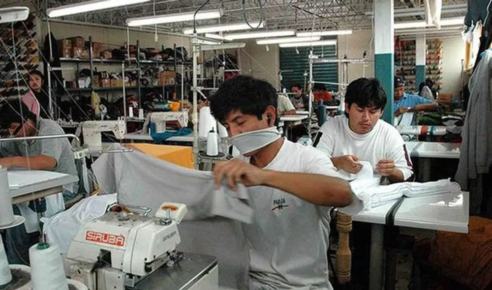 Suspensión perfecta: 3 mil 200 empresas retiraron su solicitud Suspensión perfecta: 3 mil 200 empresas retiraron su solicitud