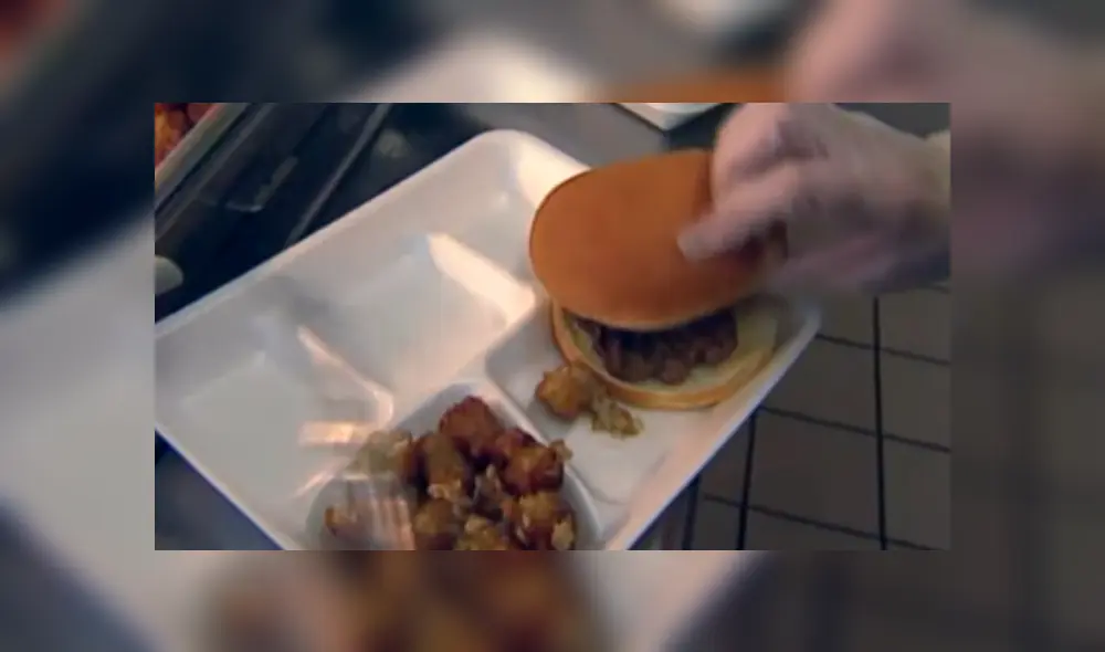 Piden a escolar de seis años devolver su almuerzo por no tener dinero para pagarlo [VIDEO]