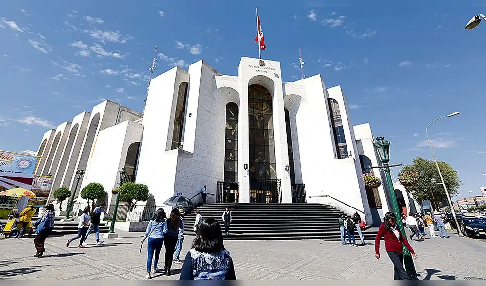 RESULTADOS. Hoy saldrá la lista de los abogados que fueron electos como jueces suplentes. RESULTADOS. Hoy saldrá la lista de los abogados que fueron electos como jueces suplentes.