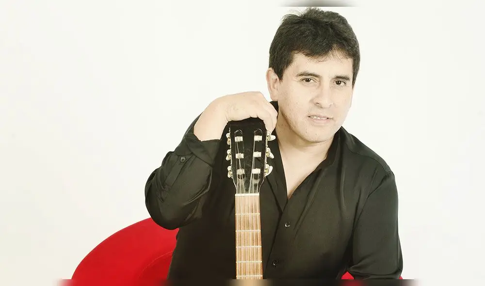 El músico lanzó fuertes calificativos tras declaraciones del escritor sobre la crisis en Ecuador.