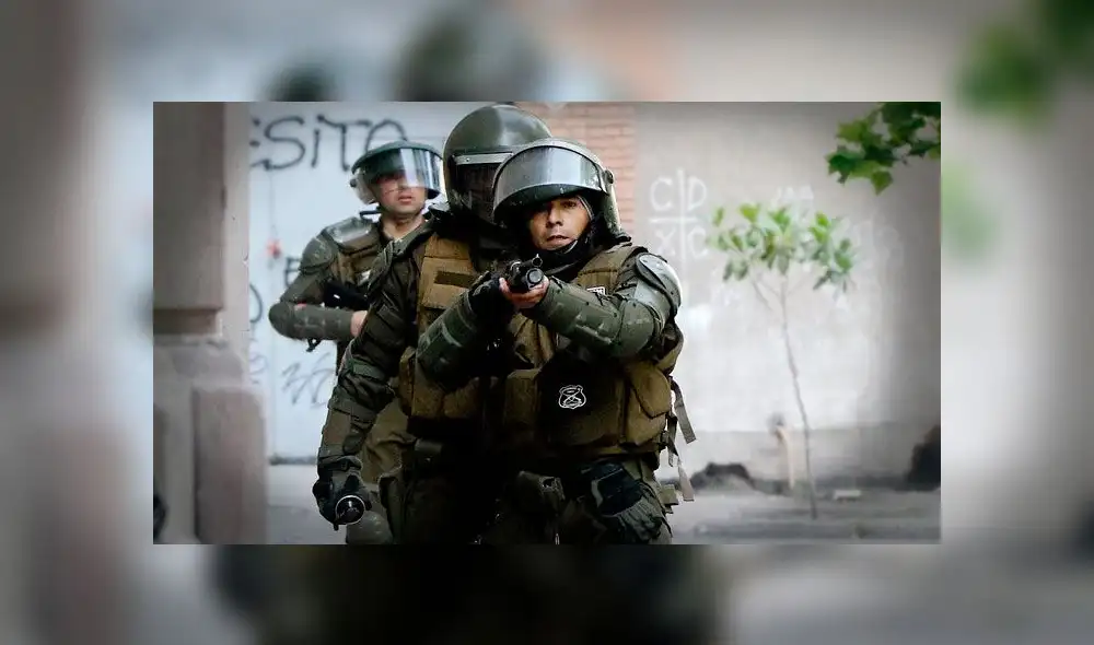 Carabinero en Chile es sentenciado a cinco años de libertad vigilada por disparar en la cabeza contra manifestante. (Foto: eldesconcierto) Carabinero en Chile es sentenciado a cinco años de libertad vigilada por disparar en la cabeza contra manifestante. (Foto: eldesconcierto)