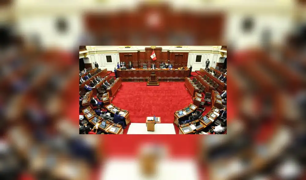 Gino Costa pide reconsiderar el voto sobre la eliminación de la inmunidad Gino Costa pide reconsiderar el voto sobre la eliminación de la inmunidad