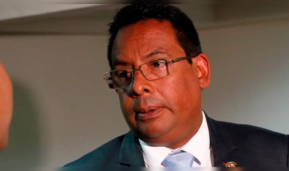 Los 18 congresistas que rechazaron acusación criminal y blindaron a César Hinostroza