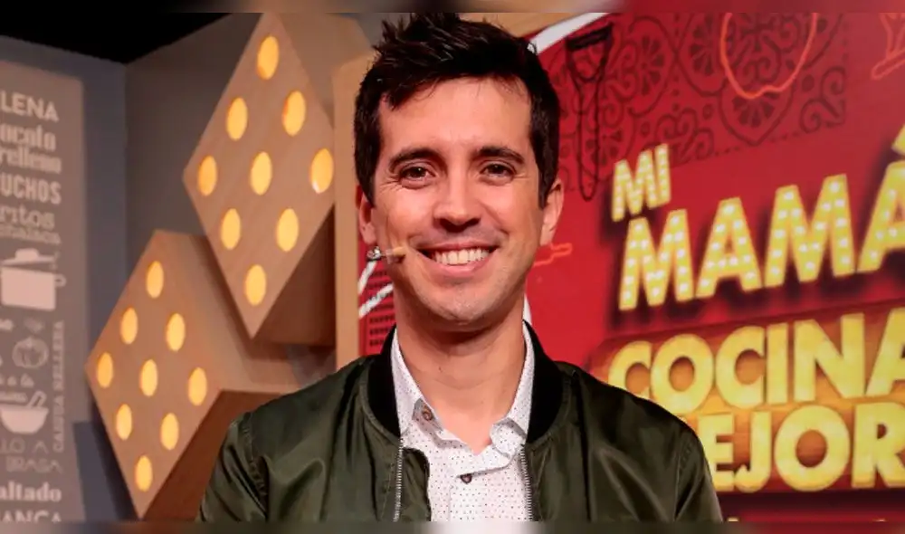 El mago celebró la victoria del equipo de sus amores. El mago celebró la victoria del equipo de sus amores.