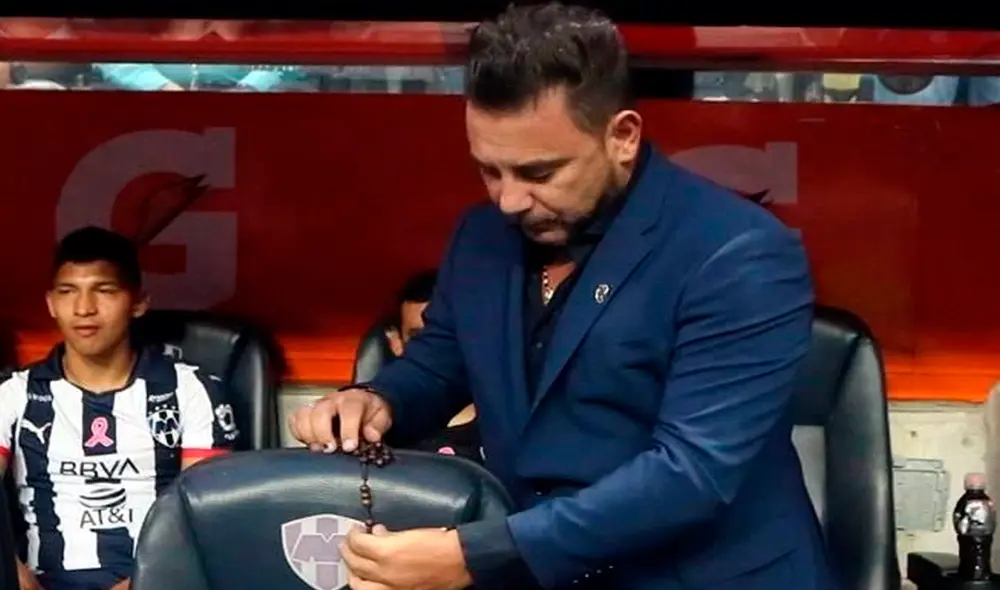 Antonio Mohamed rompe en llanto tras recordar a su hijo fallecido.