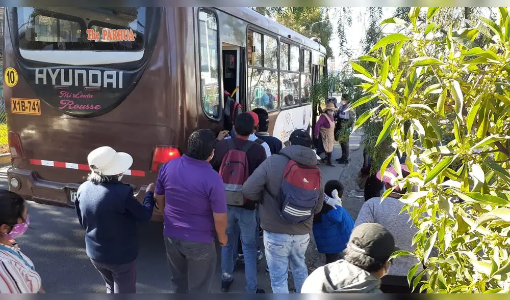 Defensoría pide a municipio de Arequipa que regule adecuadamente el transporte Defensoría pide a municipio de Arequipa que regule adecuadamente el transporte