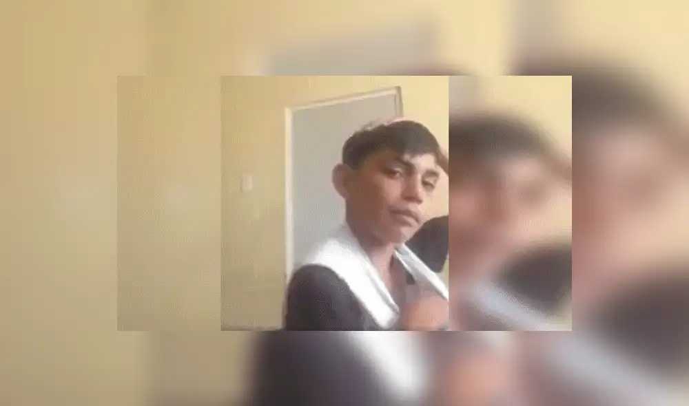 Facebook viral: Niño le pide a su mamá que le de masajes y le juega aterradora broma [VIDEO]
