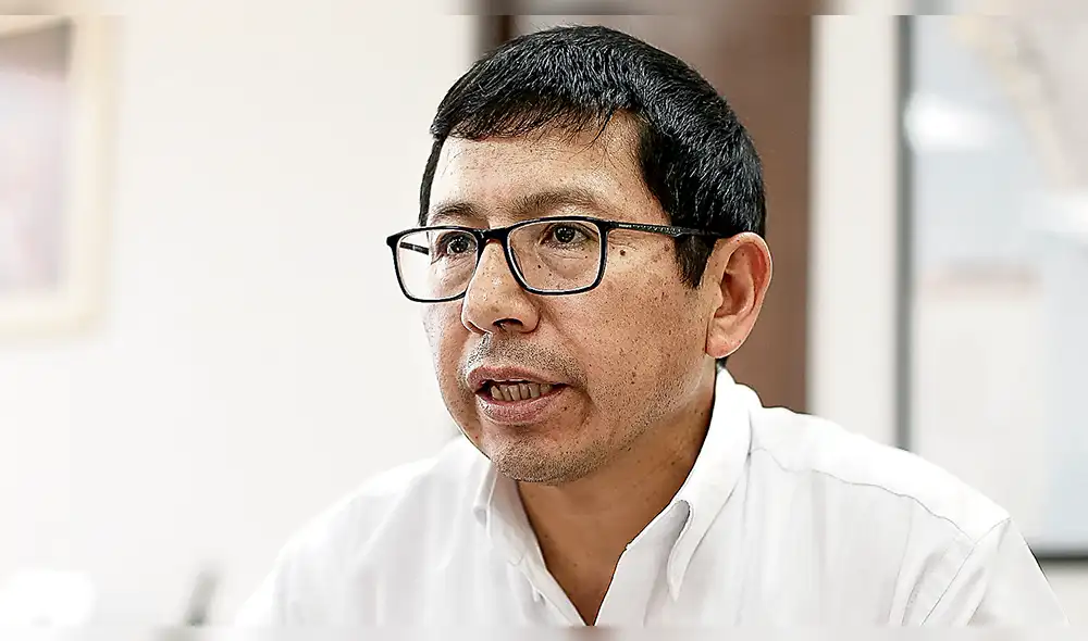 Edmer Trujillo Mori: “Se necesitan medidas que acaben con la anarquía que existe en el transporte en Lima” Edmer Trujillo Mori: “Se necesitan medidas que acaben con la anarquía que existe en el transporte en Lima”