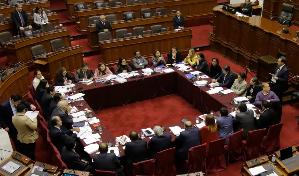 Comisión Permanente: grupos de trabajo revisaron decretos de urgencia Comisión Permanente: grupos de trabajo revisaron decretos de urgencia