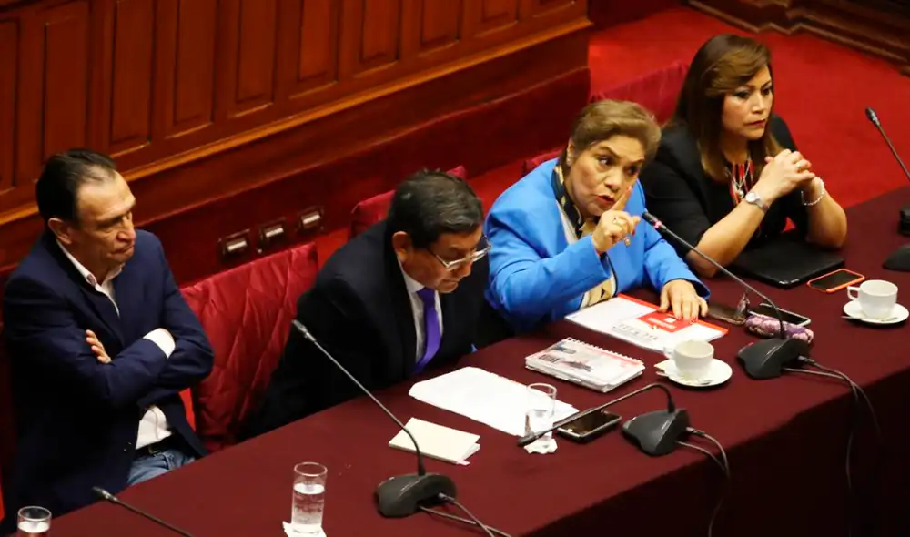 Comisión Permanente sesionó sin evaluar decretos de urgencia Comisión Permanente sesionó sin evaluar decretos de urgencia