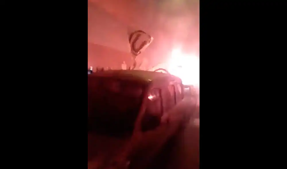 Universitario: video muestra a hinchas que no respetaron toque de queda. Captura Facebook Universitario: video muestra a hinchas que no respetaron toque de queda. Captura Facebook