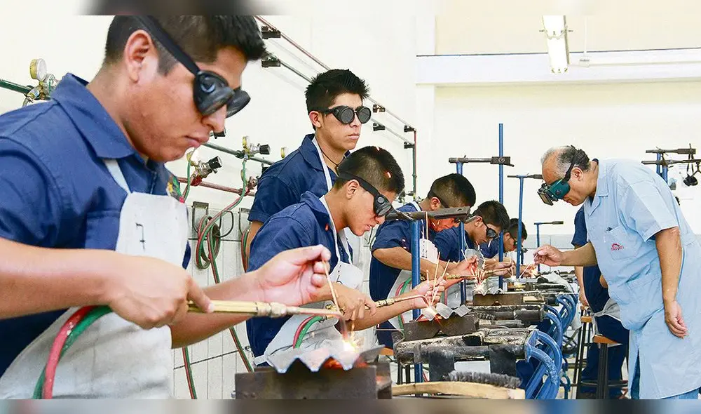 "Ley de esclavo juvenil", la puerta abierta para explotar a jóvenes