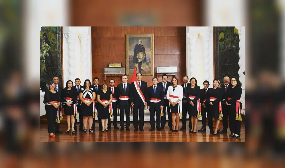 Vizcarra tomó juramentación de nuevo gabinete ministerial de Salvador Del Solar Vizcarra tomó juramentación de nuevo gabinete ministerial de Salvador Del Solar