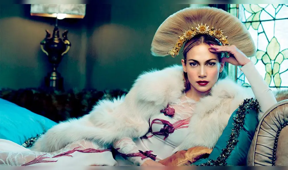 Jennifer Lopez es abucheada por activistas en alfombra roja [VIDEO]