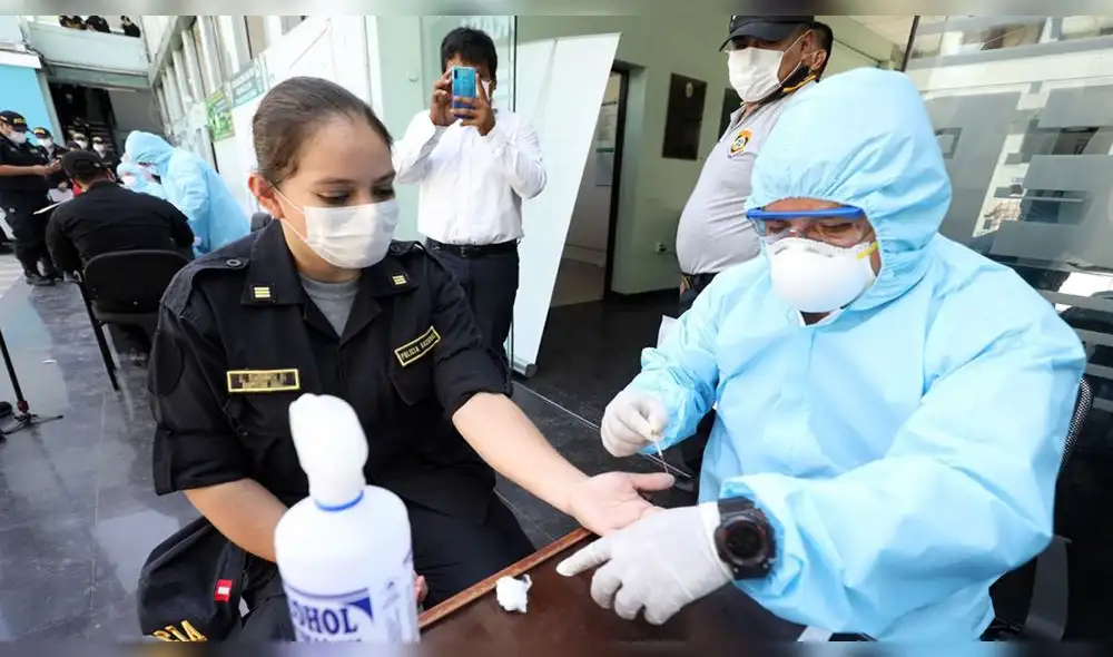 En Tacna, la mayoría de policías no ha sido sometido a pruebas COVID-19 a pesar de trabajar durante la pandemia. Foto: Contraloría En Tacna, la mayoría de policías no ha sido sometido a pruebas COVID-19 a pesar de trabajar durante la pandemia. Foto: Contraloría