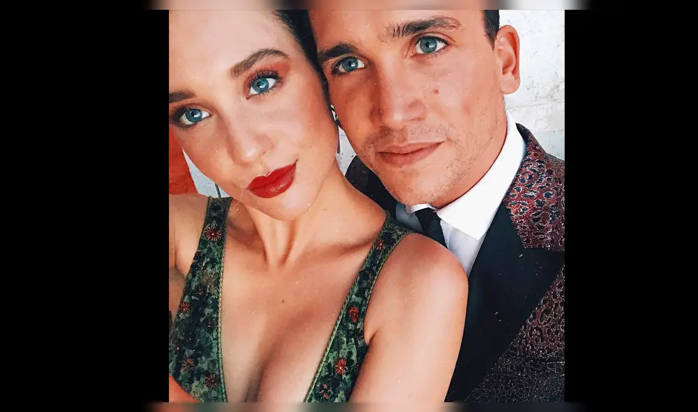 Captan a protagonistas de ‘Élite’ besándose en la vía pública [FOTOS]