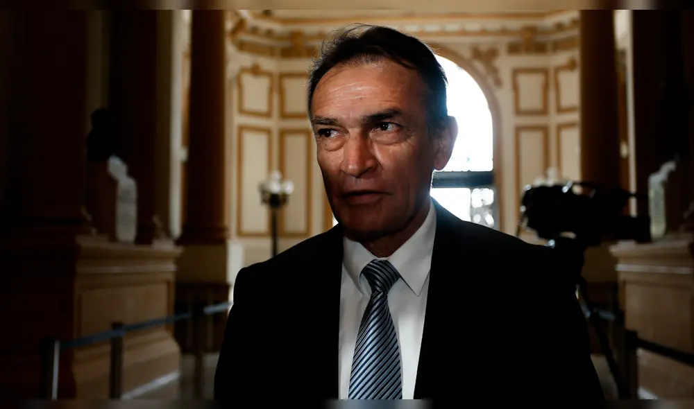 Héctor Becerril solicitó informes de los policías que lo investigan Héctor Becerril solicitó informes de los policías que lo investigan