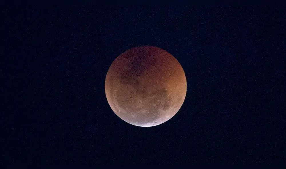 ¿Cómo se vio la Superluna Sangre de Lobo 2019 en Perú? [FOTOS]