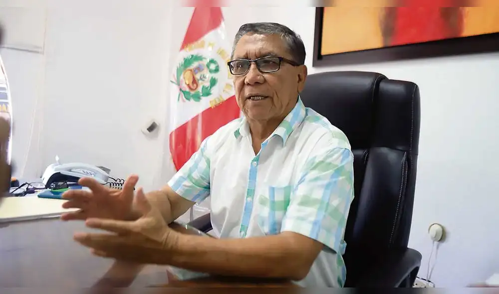 Crítica. Salazar enfatizó que tuberías son obsoletas. Crítica. Salazar enfatizó que tuberías son obsoletas.