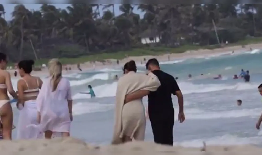 La cantante fue atacada por un animal marino durante sus vacaciones en Hawai