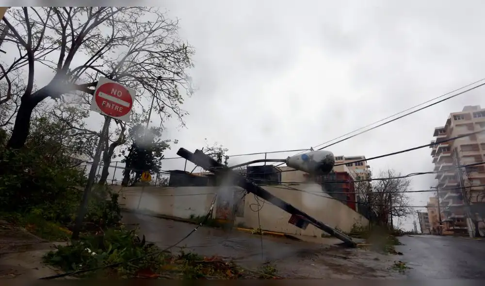 Huracán María: Gobernador de Puerto Rico decreta toque de queda en toda la isla Huracán María: Gobernador de Puerto Rico decreta toque de queda en toda la isla