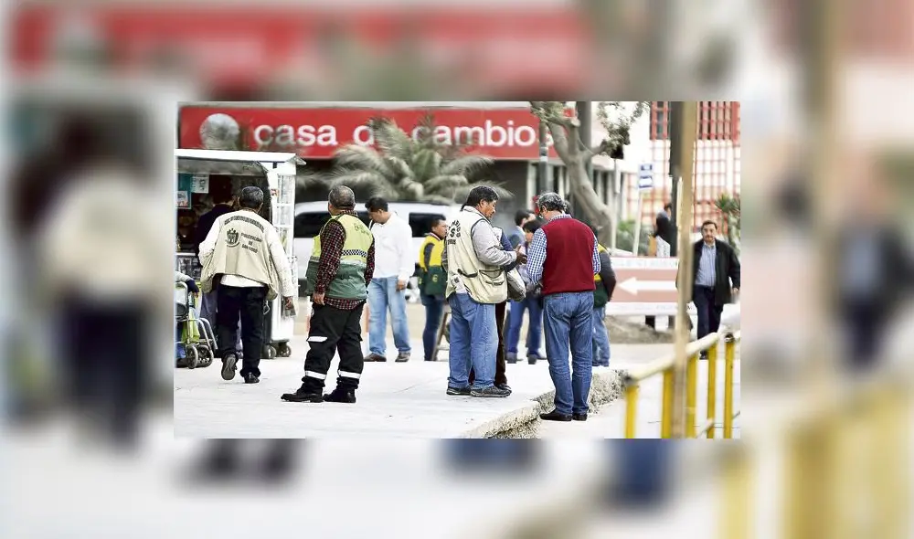 La Victoria: roban 40.000 dólares a cambista en local comercial de Gamarra La Victoria: roban 40.000 dólares a cambista en local comercial de Gamarra