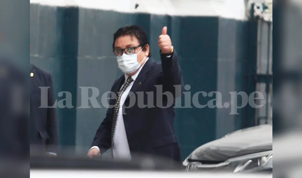 Llegada de 'Richard Swing' Cisneros al Congreso. Foto: Jorge Cerdán/La República.