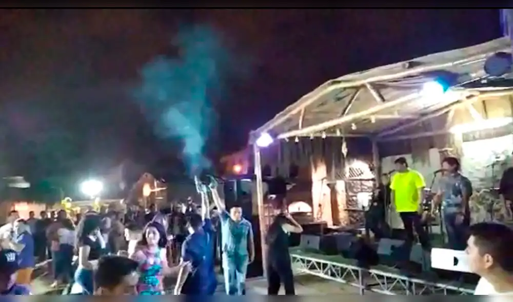 Sujetos disparan en local. Sujetos disparan en local.