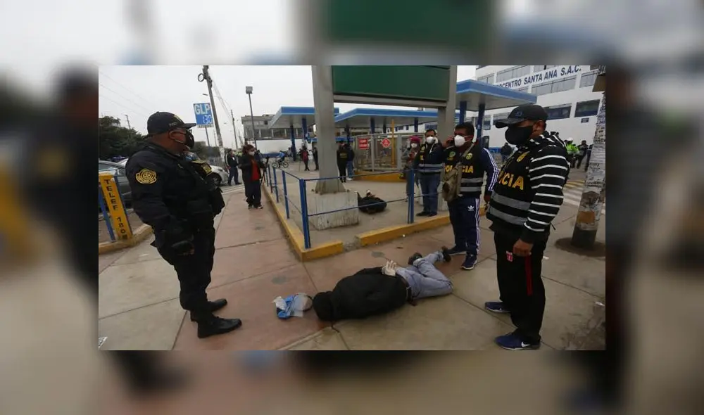 Efectivos de la Dirincri lograron la captura de los criminales que iban a atacar un grifo en la zona de Santa Ana. Créditos: Flavio Matos / La República.