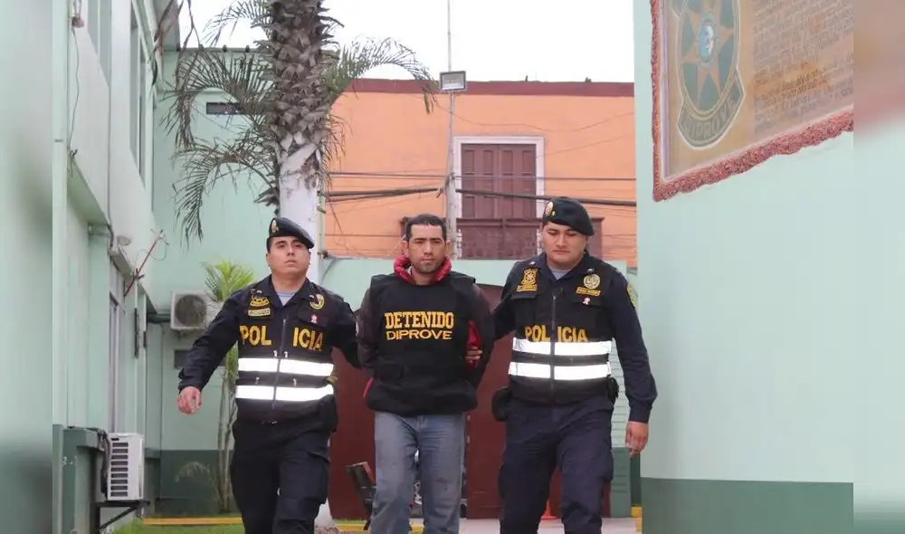 Santa Anita: policía abate a extorsionador durante balacera Santa Anita: policía abate a extorsionador durante balacera
