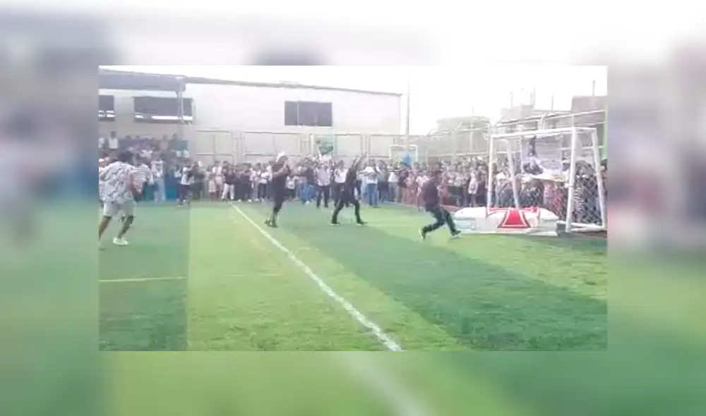 La emotiva despedida con gol a un difunto hincha de Universitario que se volvió viral [VIDEO]