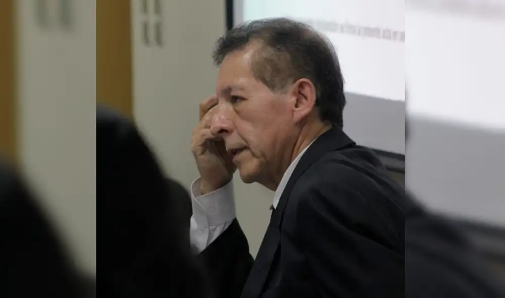 César Villanueva se allanó al impedimento de salida en su contra César Villanueva se allanó al impedimento de salida en su contra