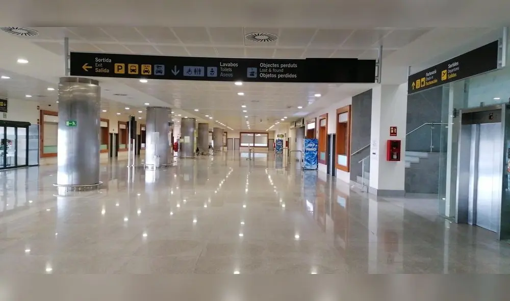 El viernes solo fueron realizados poco más de 200 vuelos para transportar carga. (Foto: Twitter)