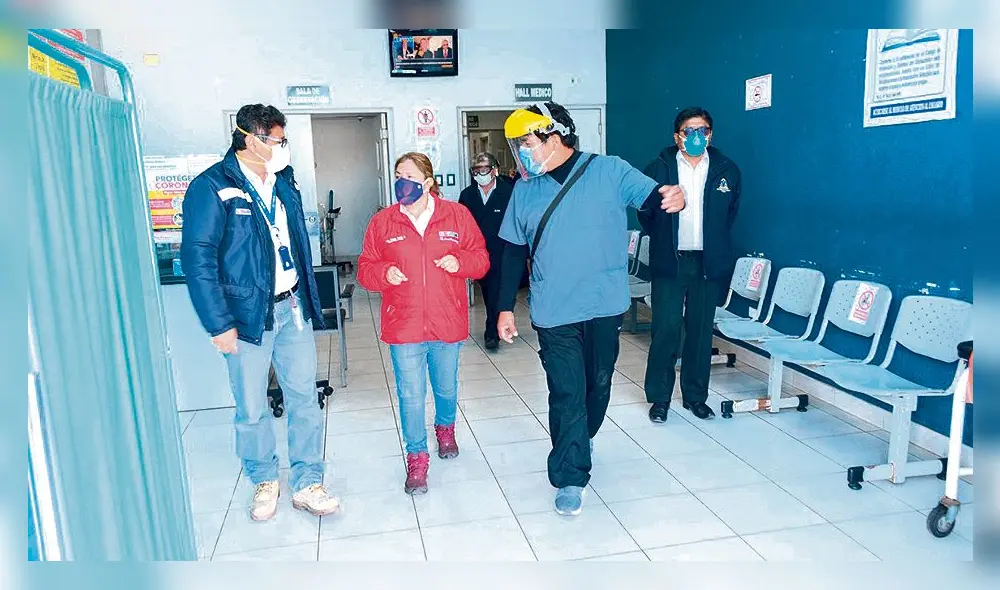 visita. Zulema Tomás llegó a centros de salud y hospital Unanue.