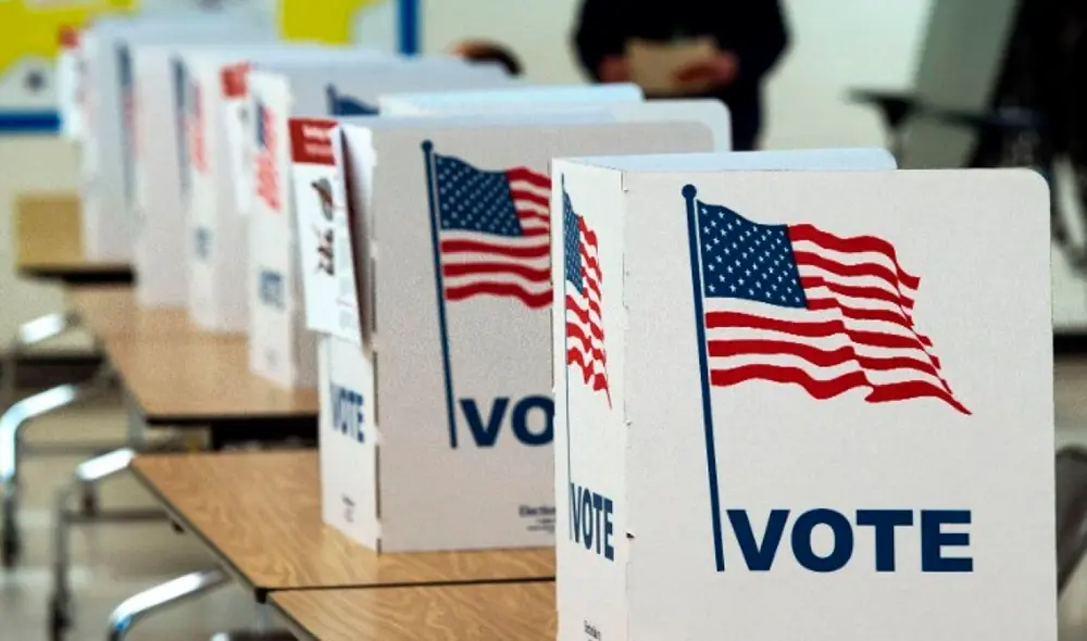 En los últimos días, los buzones del Servicio Postal han estados saturados debido a la demanda del voto por correo tras la pandemia del coronavirus. Foto: AFP En los últimos días, los buzones del Servicio Postal han estados saturados debido a la demanda del voto por correo tras la pandemia del coronavirus. Foto: AFP