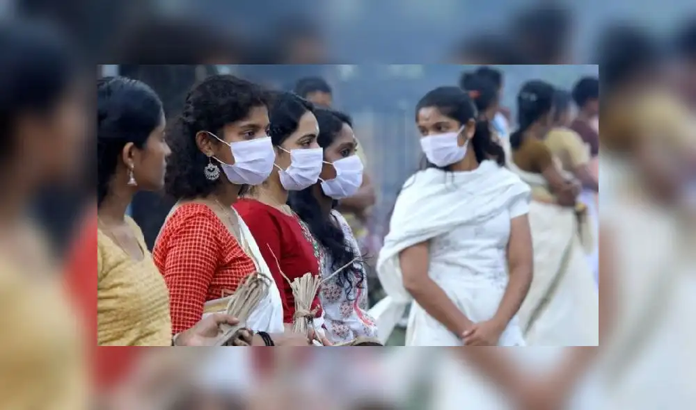 This picture taken on May 23, 2020 shows a laboratory technician filling a syringe with a COVID-19 novel coronavirus vaccine candidate ready for trial on monkeys at the National Primate Research Center of Thailand at Chulalongkorn University in Saraburi. - After conclusive results on mice, Thai scientists from the centre have begun testing a COVID-19 novel coronavirus vaccine candidate on monkeys, the phase before human trials. (Photo by Mladen ANTONOV / AFP)