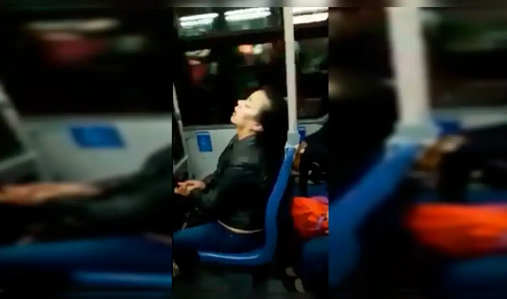 Facebook: Una mujer se duerme en bus y sufre consecuencia inesperada [VIDEO]