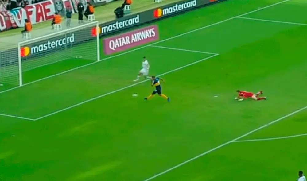 Ramón 'Wanchope' Ábila marcó el primer gol del Boca Juniors vs. Liga de Quito por la ida de los cuartos de final de la Copa Libertadores 2019. | Foto: Fox Sports