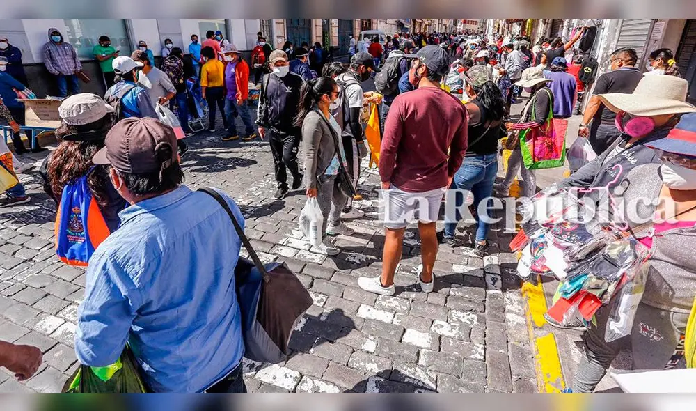 Informalidad predomina en las calles de Arequipa.