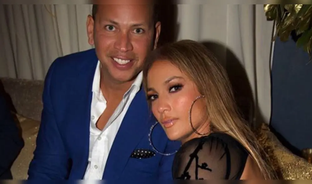 Jennifer Lopez y su novio captados en atrevida escena debajo de una mesa  [FOTOS]