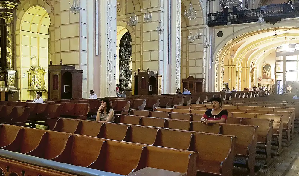 iglesia reapertura misa foto: LR