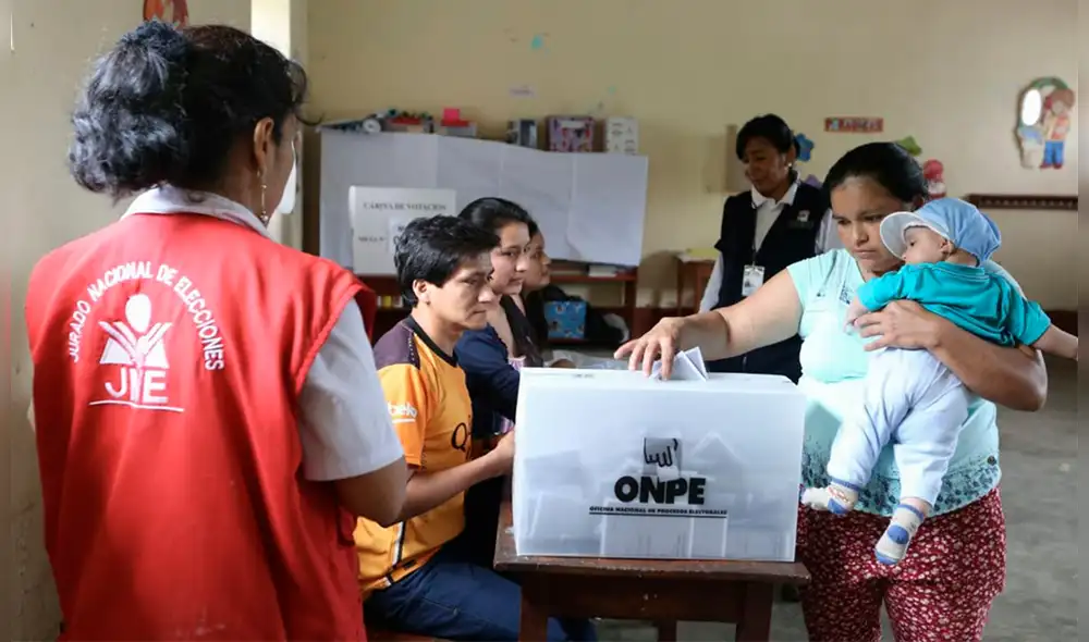 Más de 24 millones están habilitados para votar este domingo. (Foto: Andina)